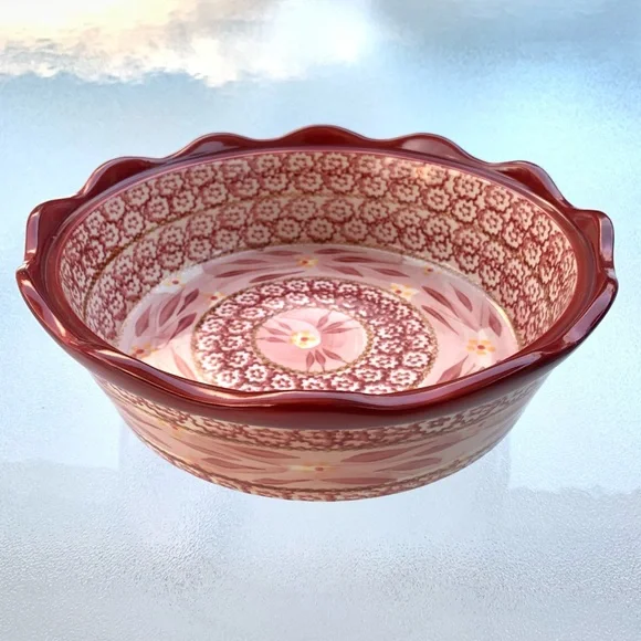 Temp-Tations Old World 2.5 Quart Red Pattern Casserole Dish with Carrier - Picture 4 of 6